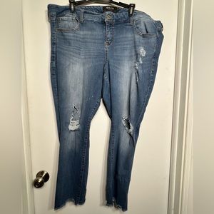 Torrid Boyfriend Jeans 22 Distressed
